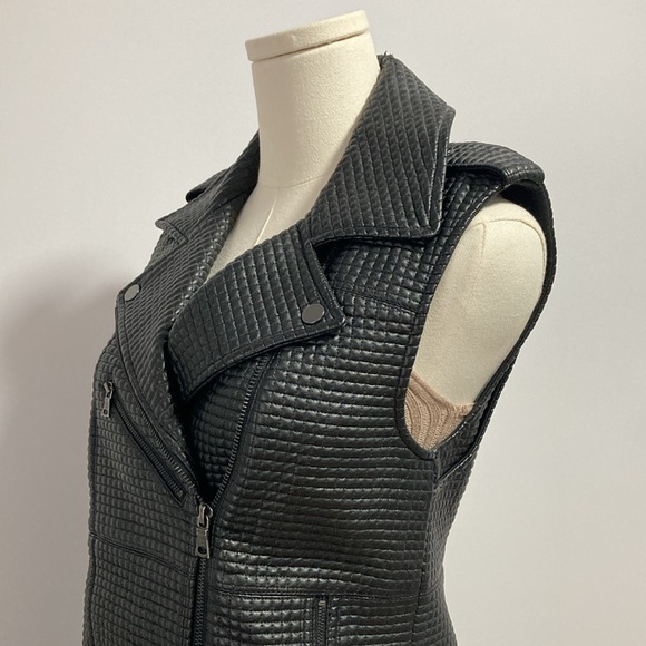 BCBG black faux leather jacket XXS - Picture 5 of 11